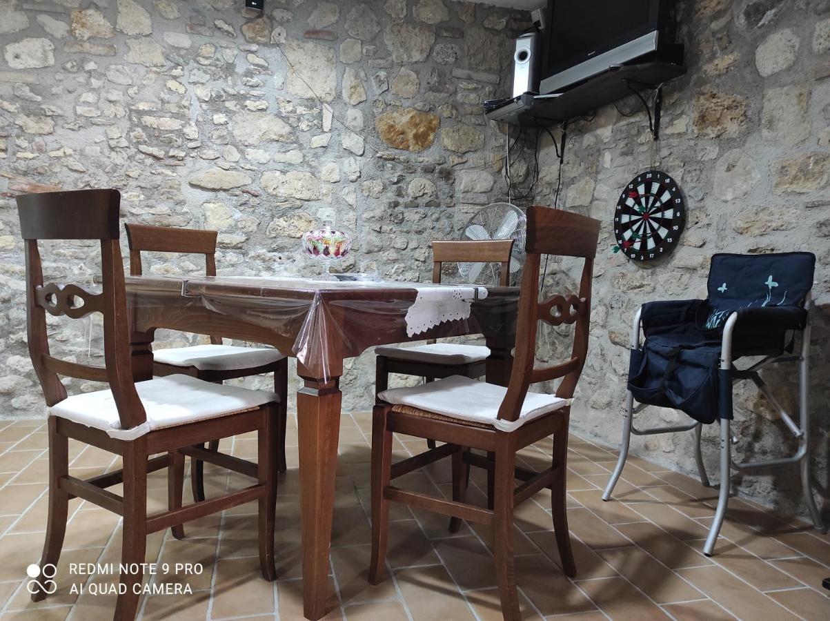 Giardino Casa Selciata Apartment Calvi dell' Umbria ภายนอก รูปภาพ